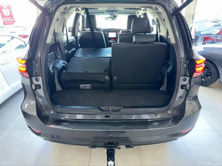 HILUX SW4 2.8 D-4d Turbo SRX 7L 4X4