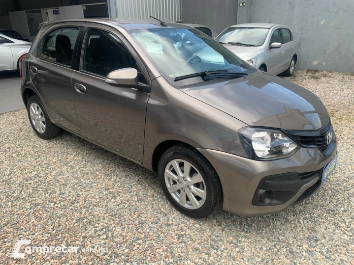 Etios Hatch 1.5 16V 4P FLEX X PLUS AUTOMÁTICO