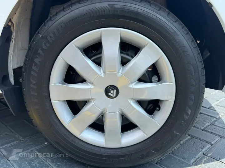 LOGAN 1.0 12V SCE Authentique