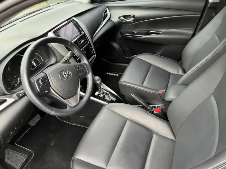 YARIS 1.5 16V XS Connect