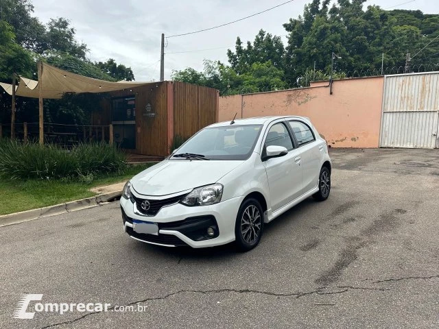 ETIOS HATCH - 1.5 PLATINUM 16V 4P AUTOMÁTICO