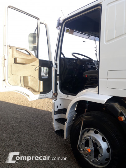 Iveco cavallino 320