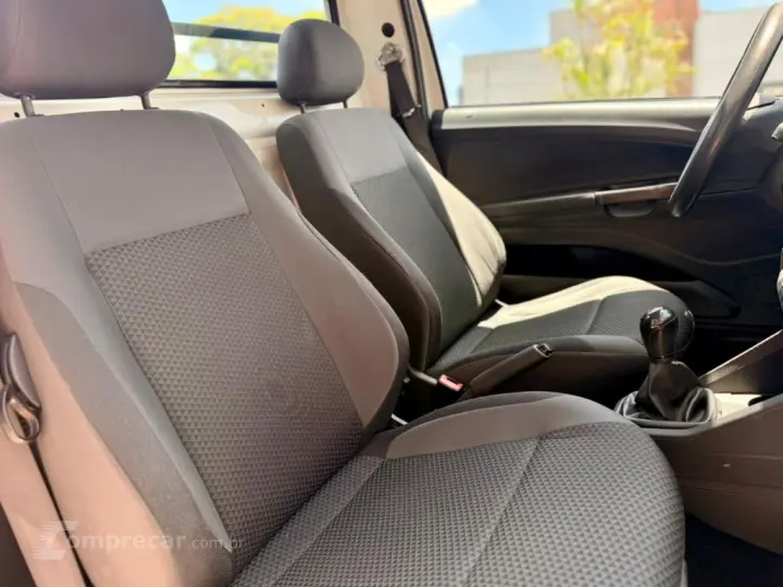 Saveiro Robust 1.6 Total Flex 8V