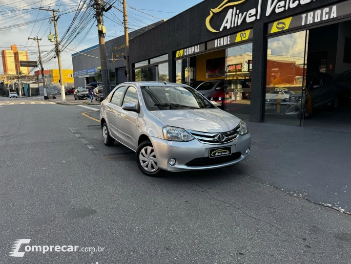 ETIOS 1.5 XS Sedan 16V