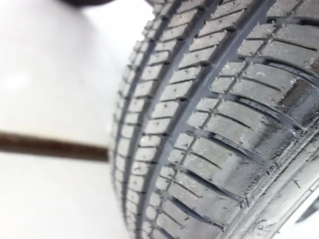 AGILE - 1.4 MPFI LTZ 8V 4P MANUAL