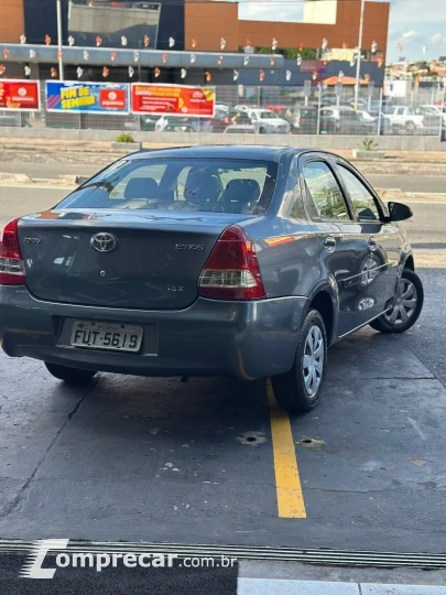 ETIOS 1.5 X Sedan 16V