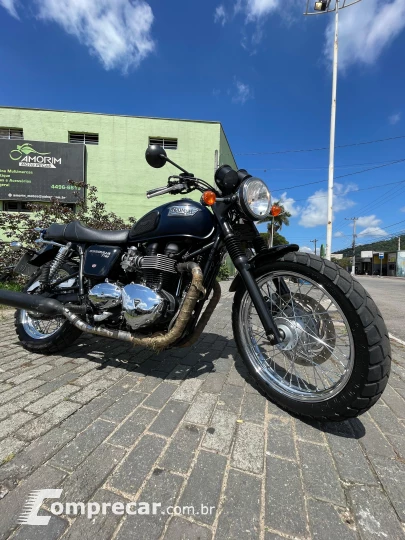 BONNEVILLE T100