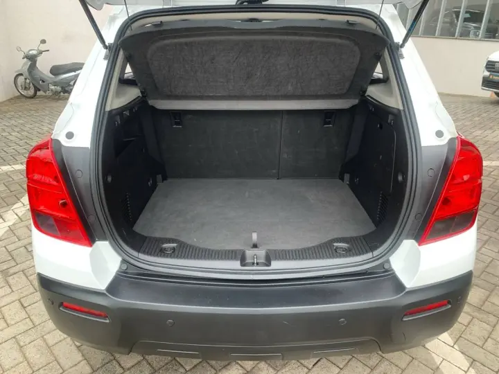 TRACKER LT 1.8 16V Flex 4x2 Aut.