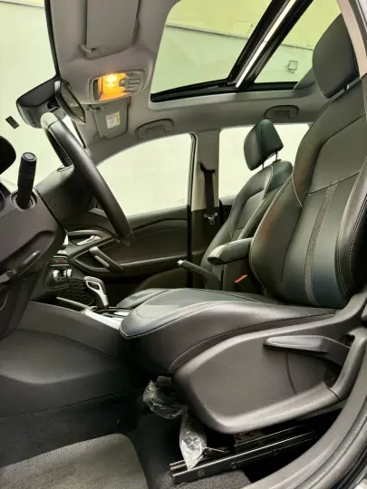 TRACKER 1.2 Turbo Premier