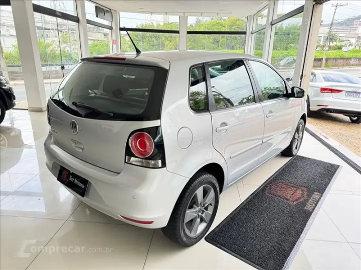 POLO 1.6 MI 8V