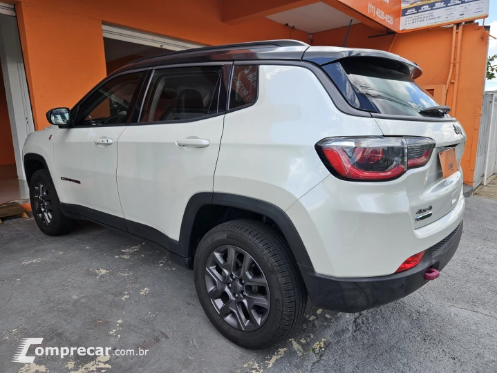 COMPASS 2.0 16V Trailhawk 4X4