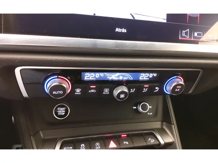 Q3 2.0 40 TFSI GASOLINA SPORTBACK PERFORMANCE BLACK QUATTRO