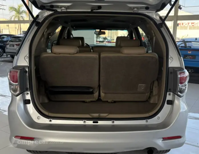 Hilux SW4 SRV 3.0 4X4 (7 Lugares)