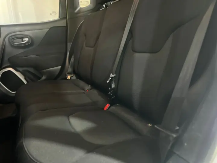 RENEGADE 1.8 16V Sport