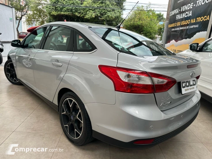 FOCUS 2.0 TITANIUM SEDAN 16V FLEX 4P POWERSHIFT