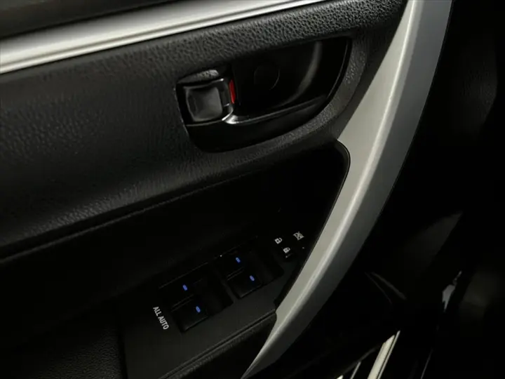 COROLLA 2.0 XRS 16V FLEX 4P AUTOMÁTICO