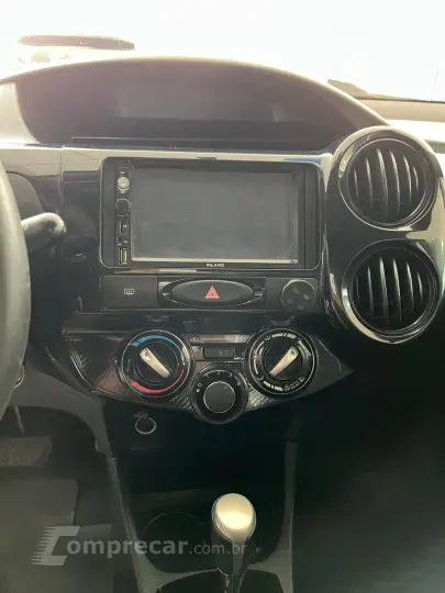 ETIOS 1.5 XS Sedan 16V