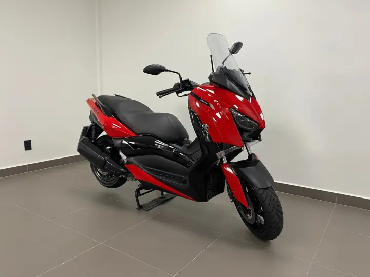 YAMAHA XMAX ABS