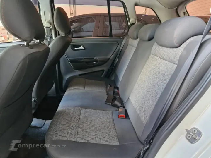 SPACEFOX 1.6 MI TREND 8V FLEX 4P MANUAL