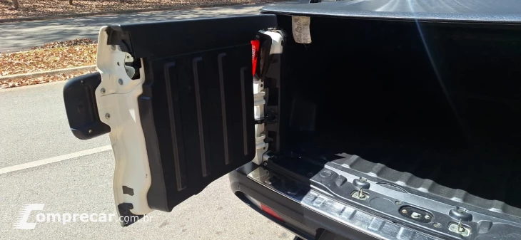 TORO 2.0 16V Turbo Volcano 4WD AT9