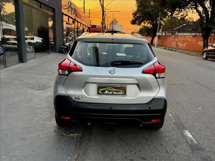 KICKS 1.6 16vstart SV