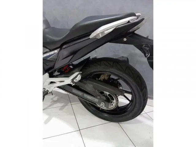 CB 250 F TWISTER - Street