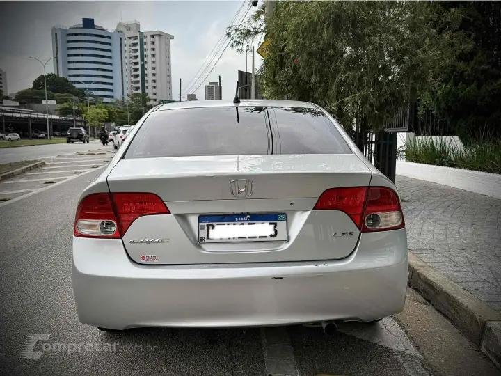 CIVIC 1.8 LXS 16V GASOLINA 4P AUTOMÁTICO