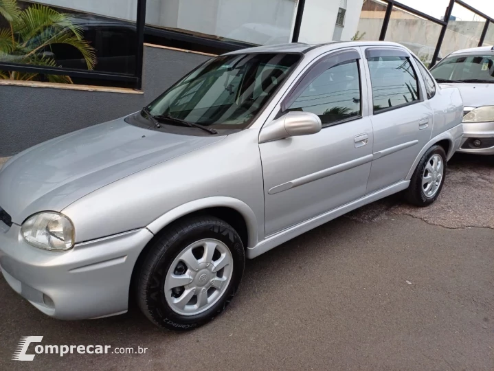 CORSA 1.6 MPFI GLS Sedan 8V