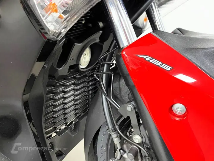 YAMAHA XMAX 250 ABS