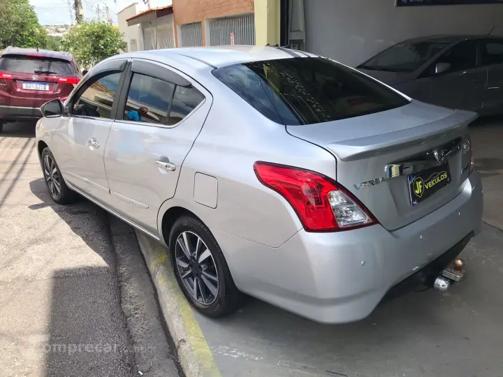 VERSA 1.6 16V Unique