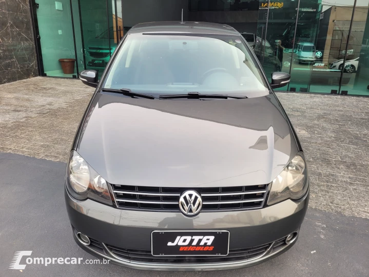 POLO SEDAN 1.6 MI Comfortline 8V