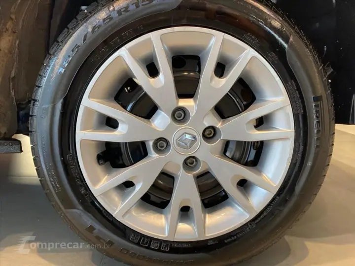 LOGAN 1.0 12V SCE FLEX ZEN MANUAL