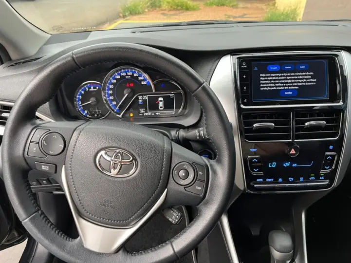 YARIS 1.5 16V XS Connect