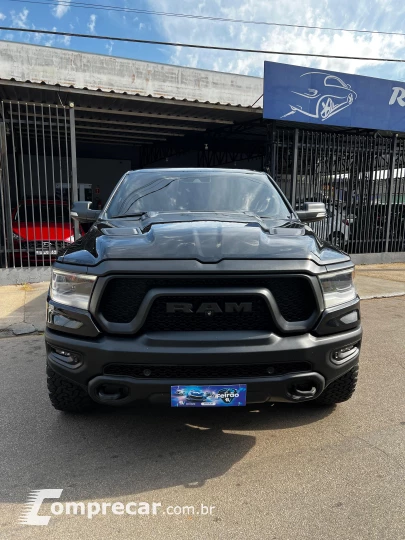 RAM 5.7 1500 Hemi 4X4 CD V8