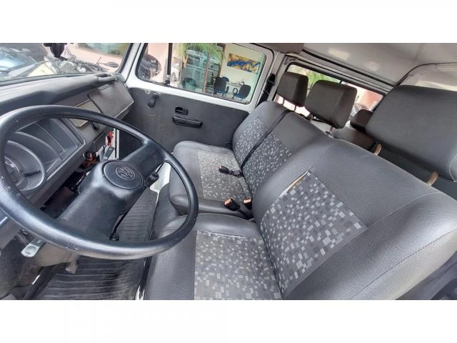 KOMBI - 1.4 MI STD LOTAÇÃO 8V 3P MANUAL