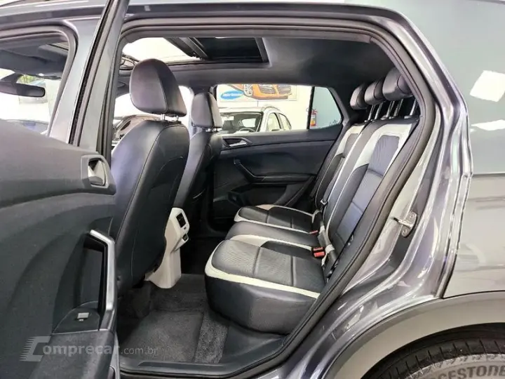 T CROSS HIGHLINE 250 TSI AUT