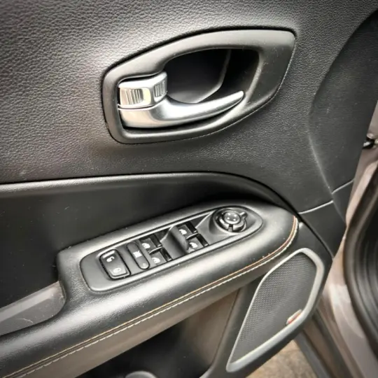 COMPASS 2.0 16V Longitude