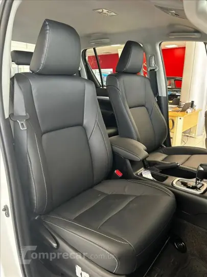 HILUX 2.8 D-4D TURBO DIESEL CD SRV 4X4 AUTOMÁTICO