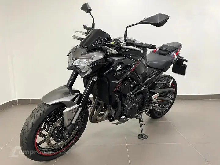 KAWASAKI Z900