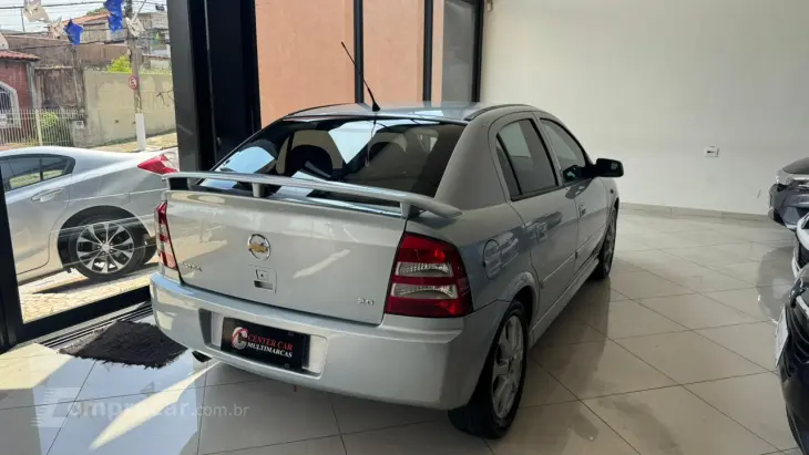 ASTRA 2.0 MPFI Advantage 8V