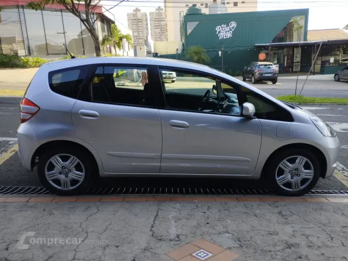 Fit 1.4 16V 4P DX FLEX