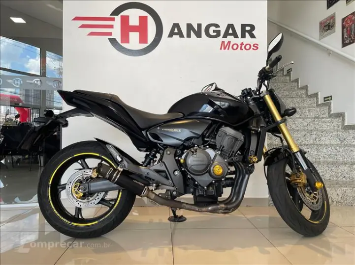 CB 600F HORNET