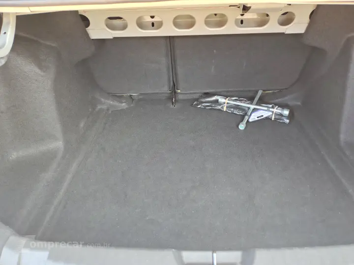 ONIX 1.0 Turbo Plus LTZ