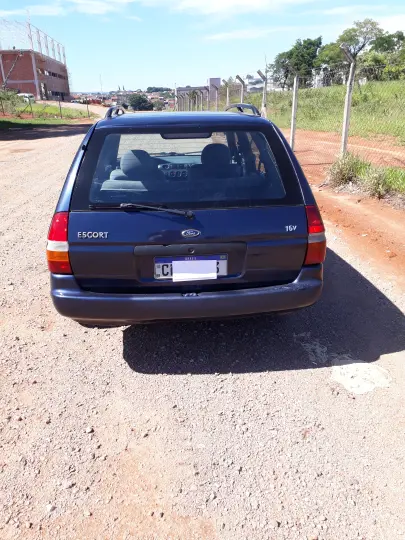 ESCORT 1.8 GL SW 16V