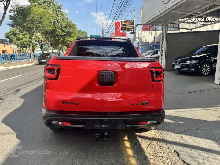 TORO 2.0 16V Turbo Ultra 4WD