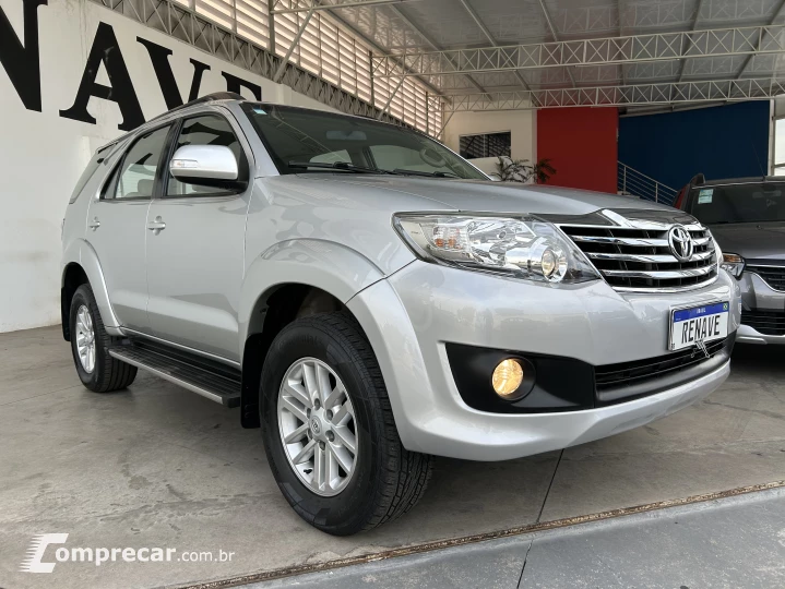 HILUX SW4 2.7 SR 4X2 16V