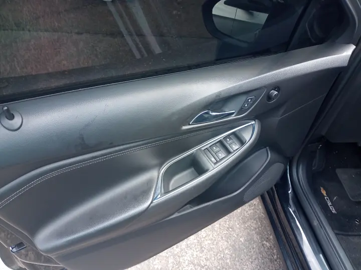 CRUZE 1.4 LT