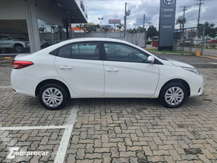 YARIS 1.5 16V FLEX SEDAN XL LIVE MULTIDRIVE