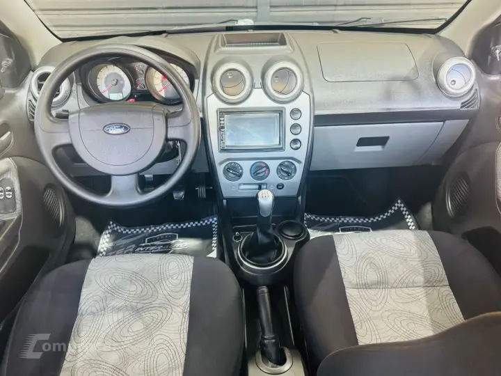 FIESTA 1.6 SE Sedan 16V