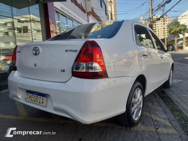 TOYOTA ETIOS 1.5 X PLUS SEDAN 16V 2020